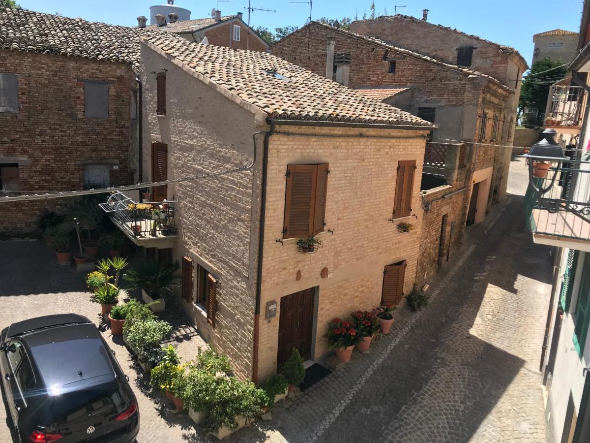 La Trave Bed & Breakfast Montecosaro  Dış mekan fotoğraf